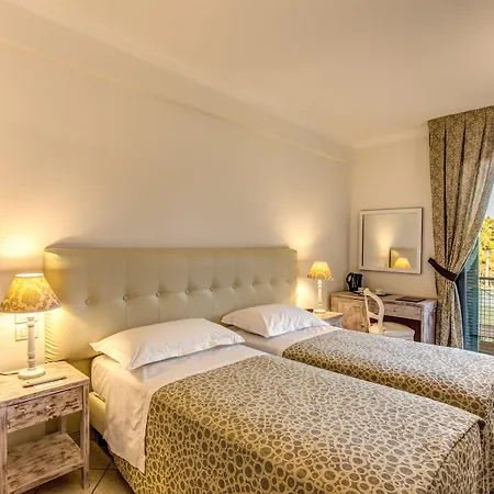 Hotel Cesi &