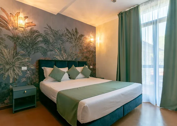 Hotel Cesi & 4*