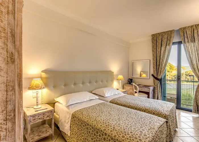 Hotel Cesi &